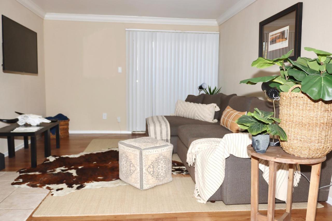 Chic Boho Cottage -Self Check In, Fully Furnished, & Free Parking Хьюстон Экстерьер фото